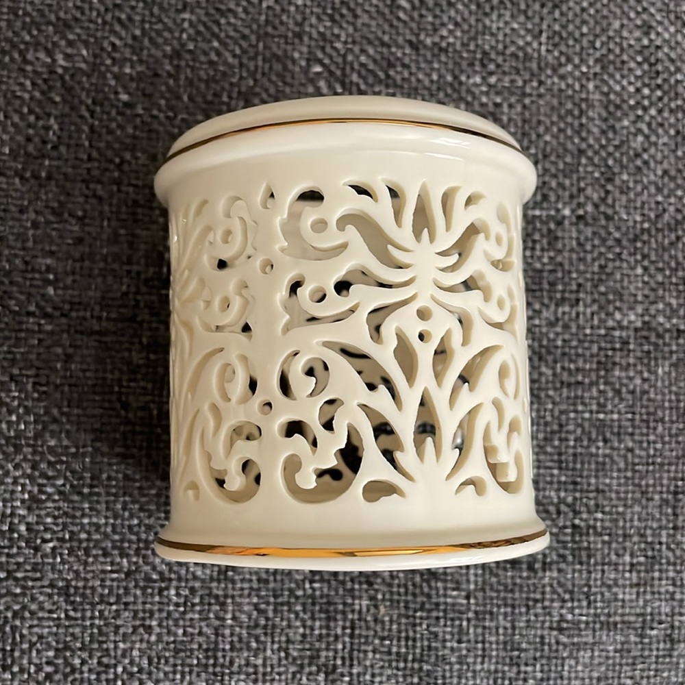 Lenox Illuminations Collection 2" Pierced Votive Candleholder. Discontinued. - Picture 3 of 5